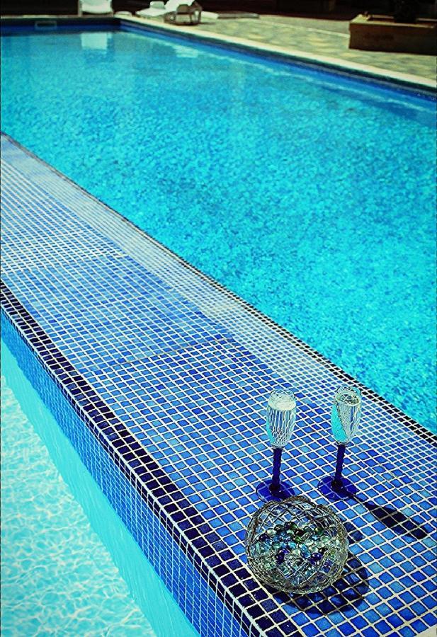 Stunning Penthouse Roof Terrace & Communal Swimming Pool 세인트폴스베이 외부 사진